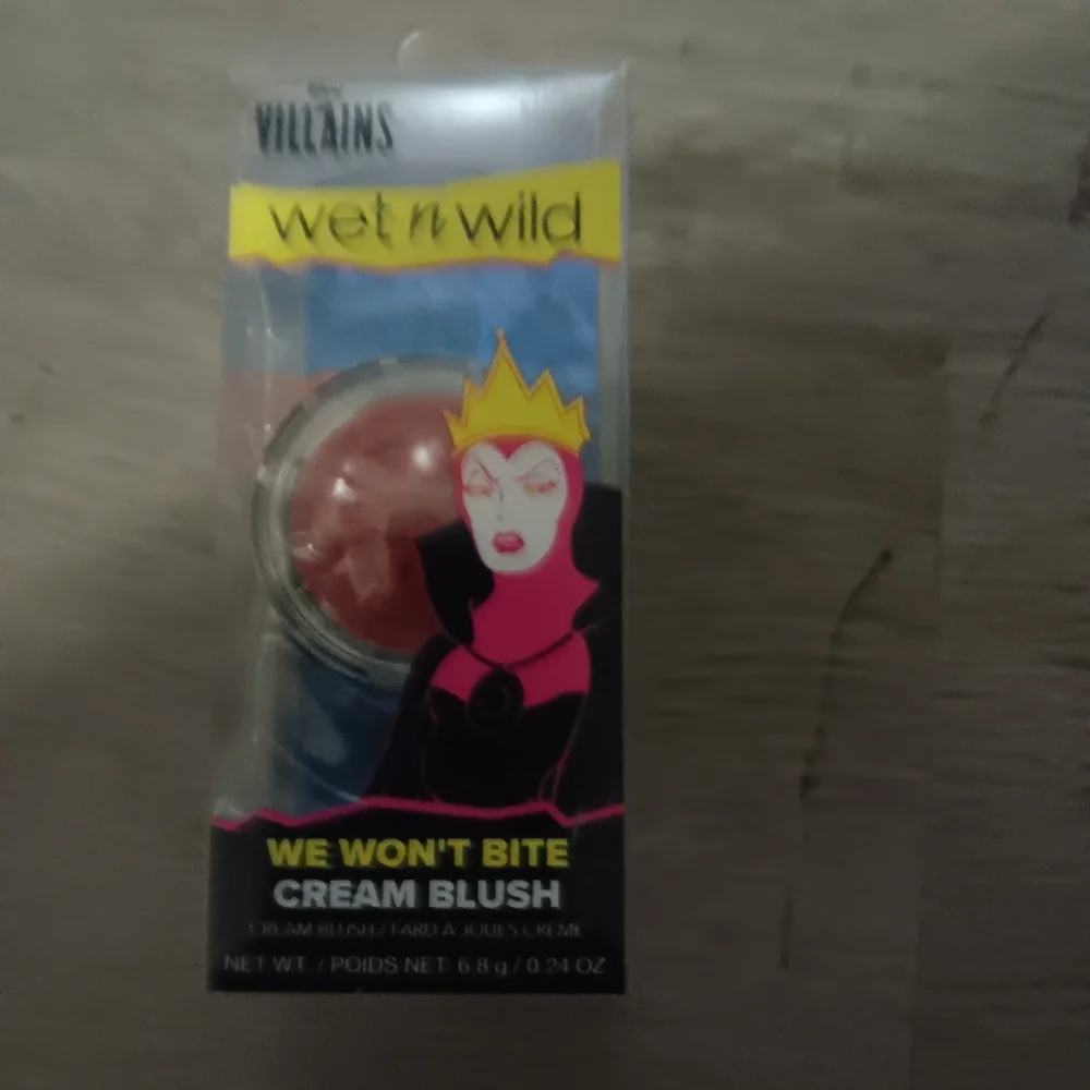 Wet n Wild Disney Villains Cream Blush - Red Apple